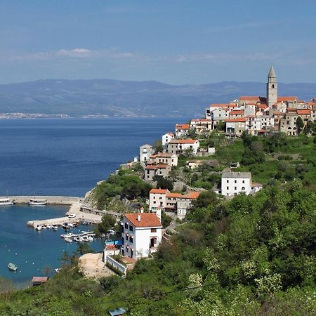 Apartments And Rooms With Parking Space Vrbnik, Krk - 5301 외부 사진