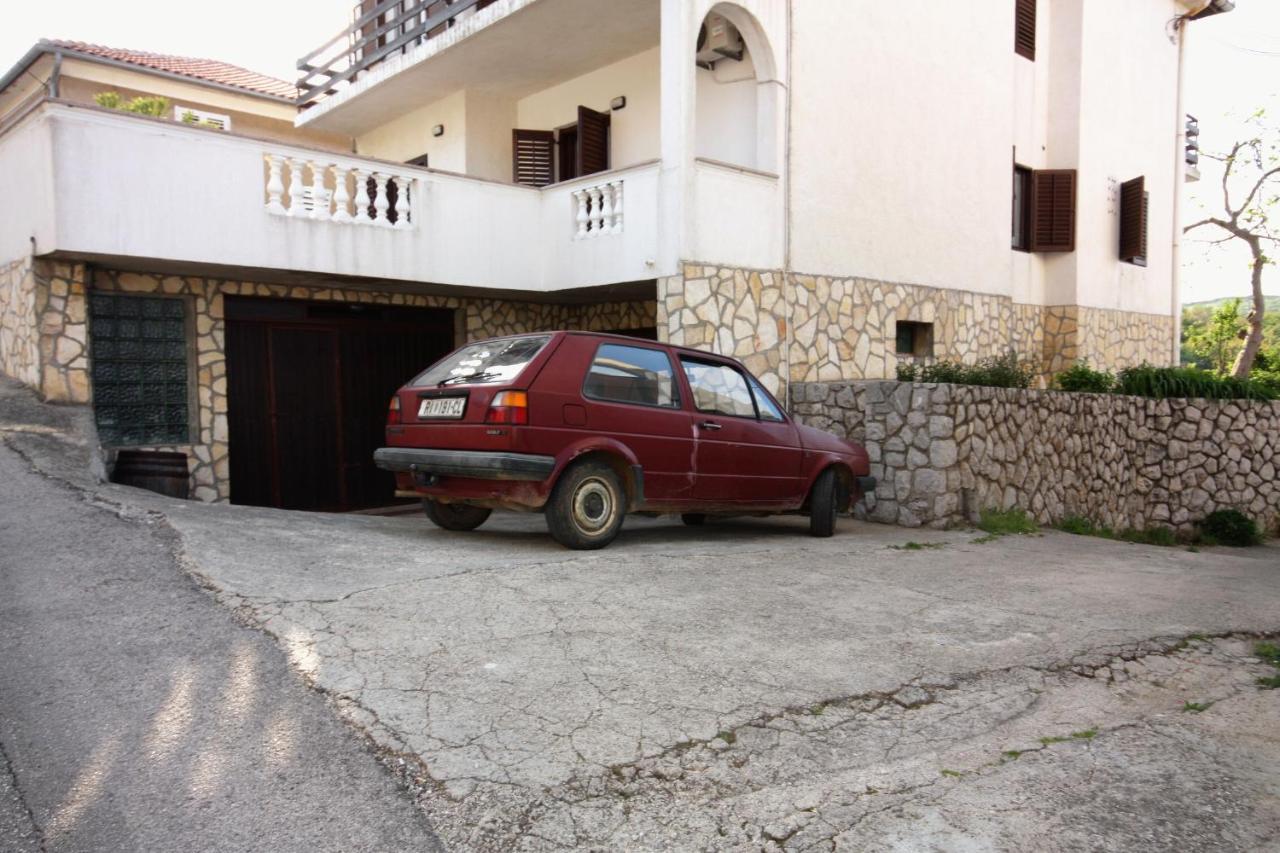 Apartments And Rooms With Parking Space Vrbnik, Krk - 5301 외부 사진